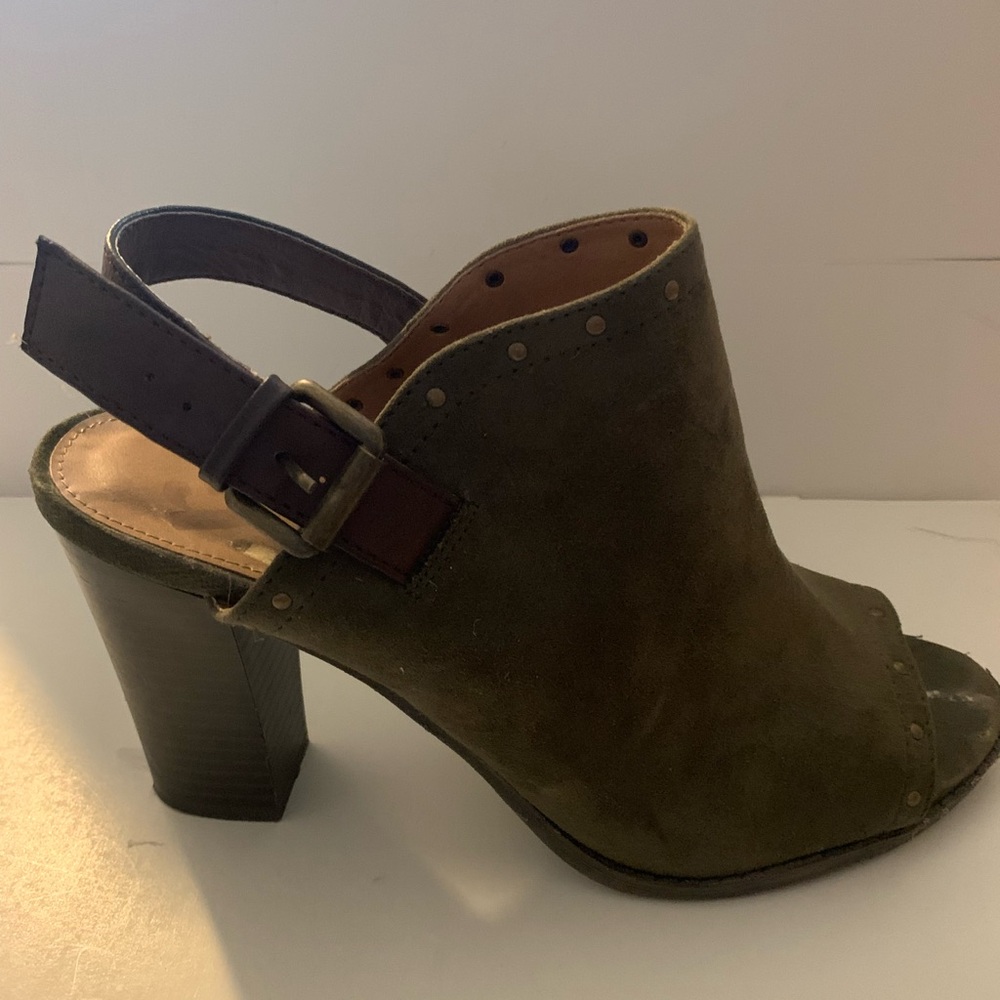 Olive Green sling back opened toe sandal